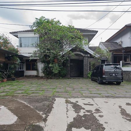 Imelda Residence Setrasari Redpartner บันดุง ภายนอก รูปภาพ