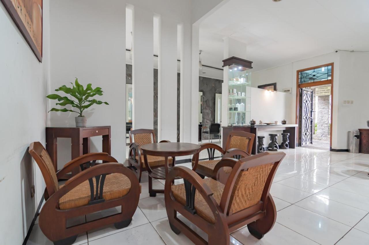 Imelda Residence Setrasari Redpartner บันดุง ภายนอก รูปภาพ